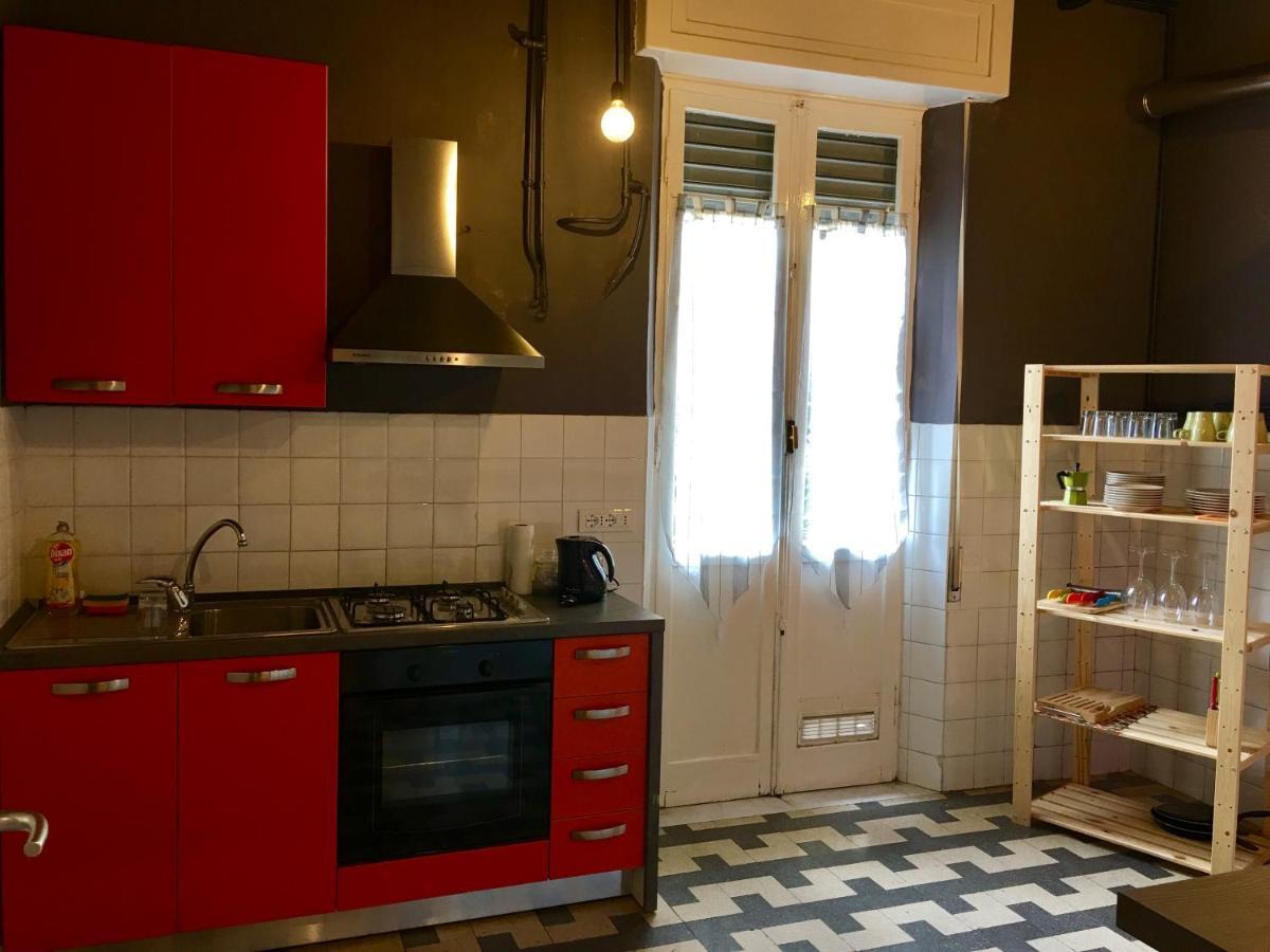 Aweshomeitaly - Bay Windows Apartment La Spezia Bagian luar foto